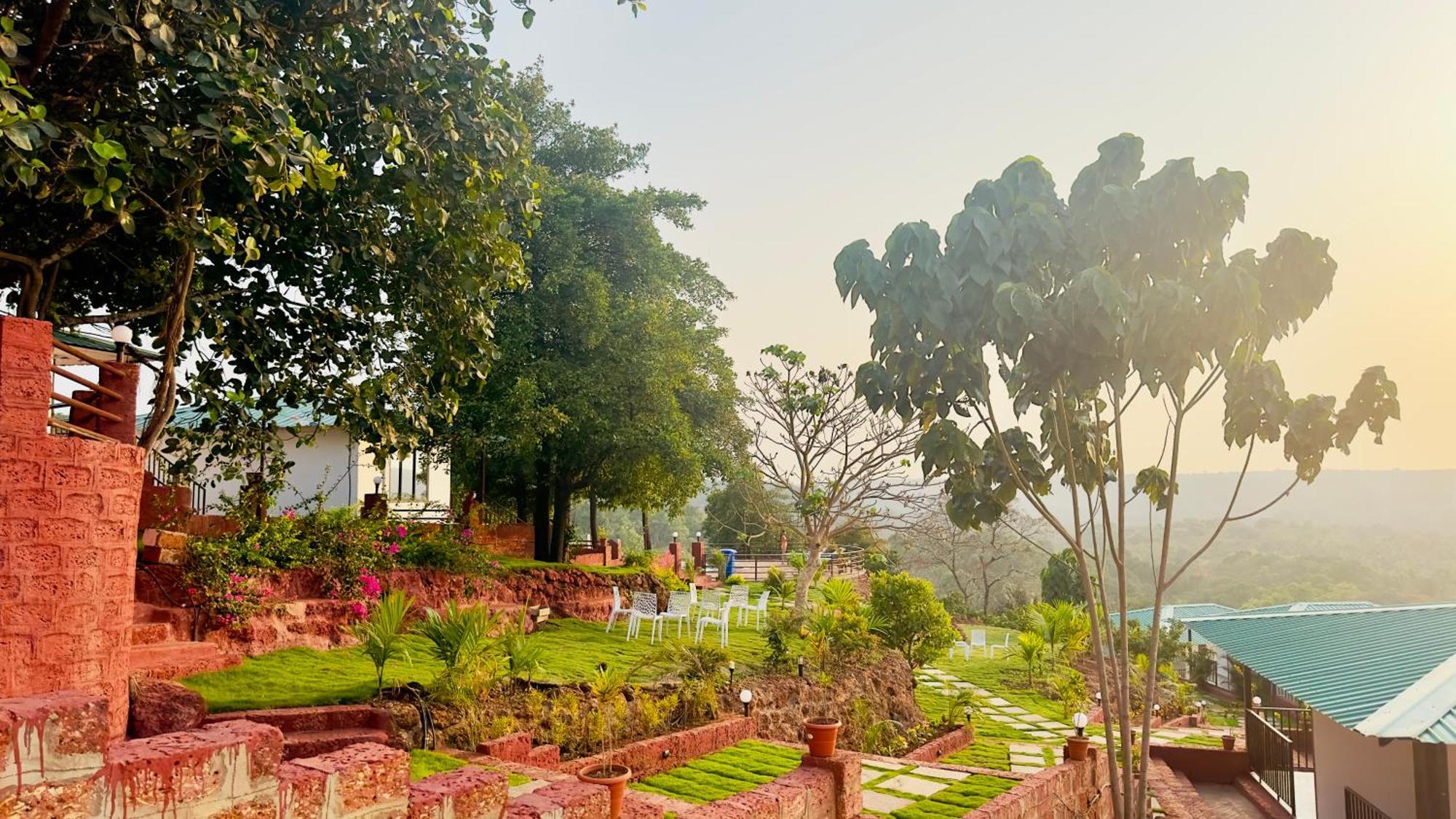 Xenious Cashew Leaf Eco Resort, Goa Arambol Exterior photo