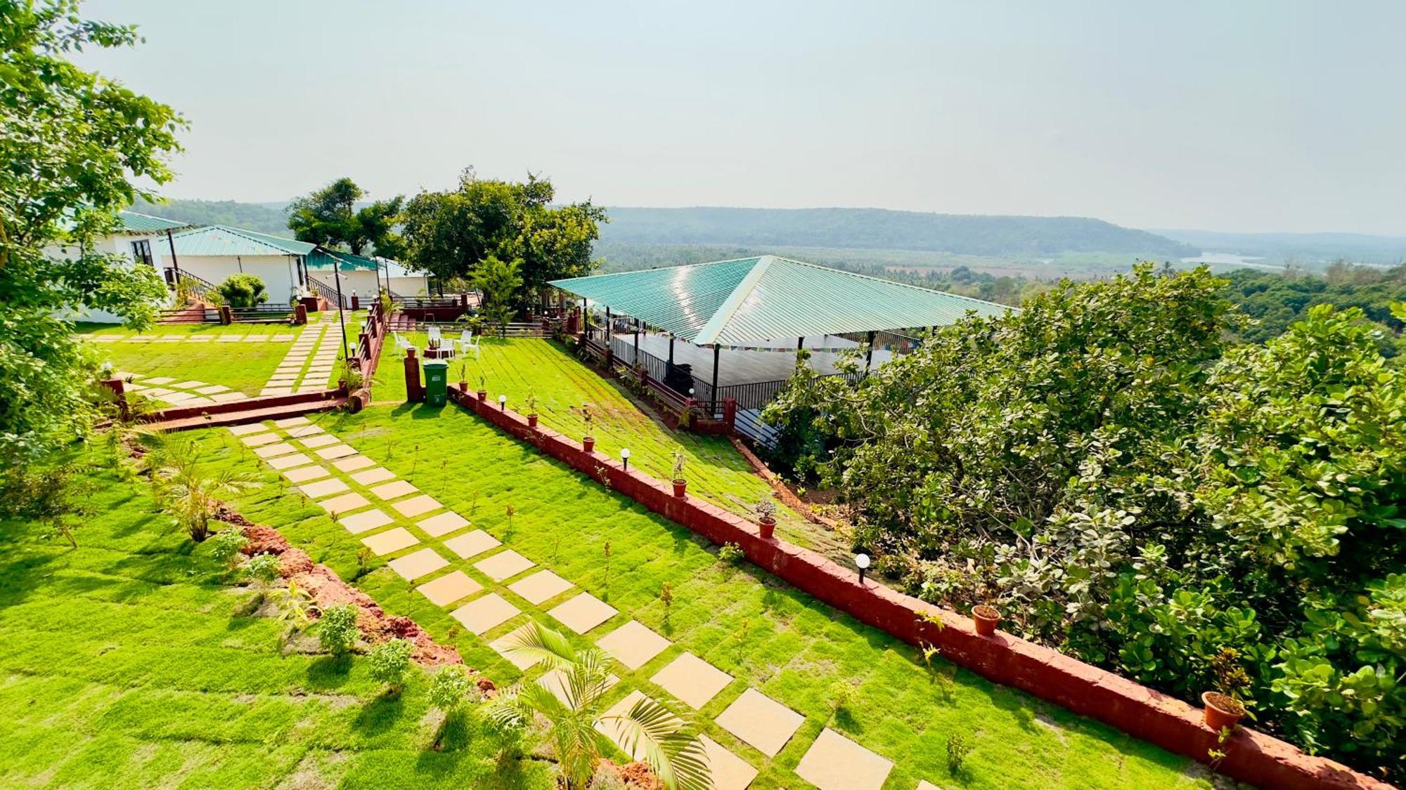 Xenious Cashew Leaf Eco Resort, Goa Arambol Exterior photo