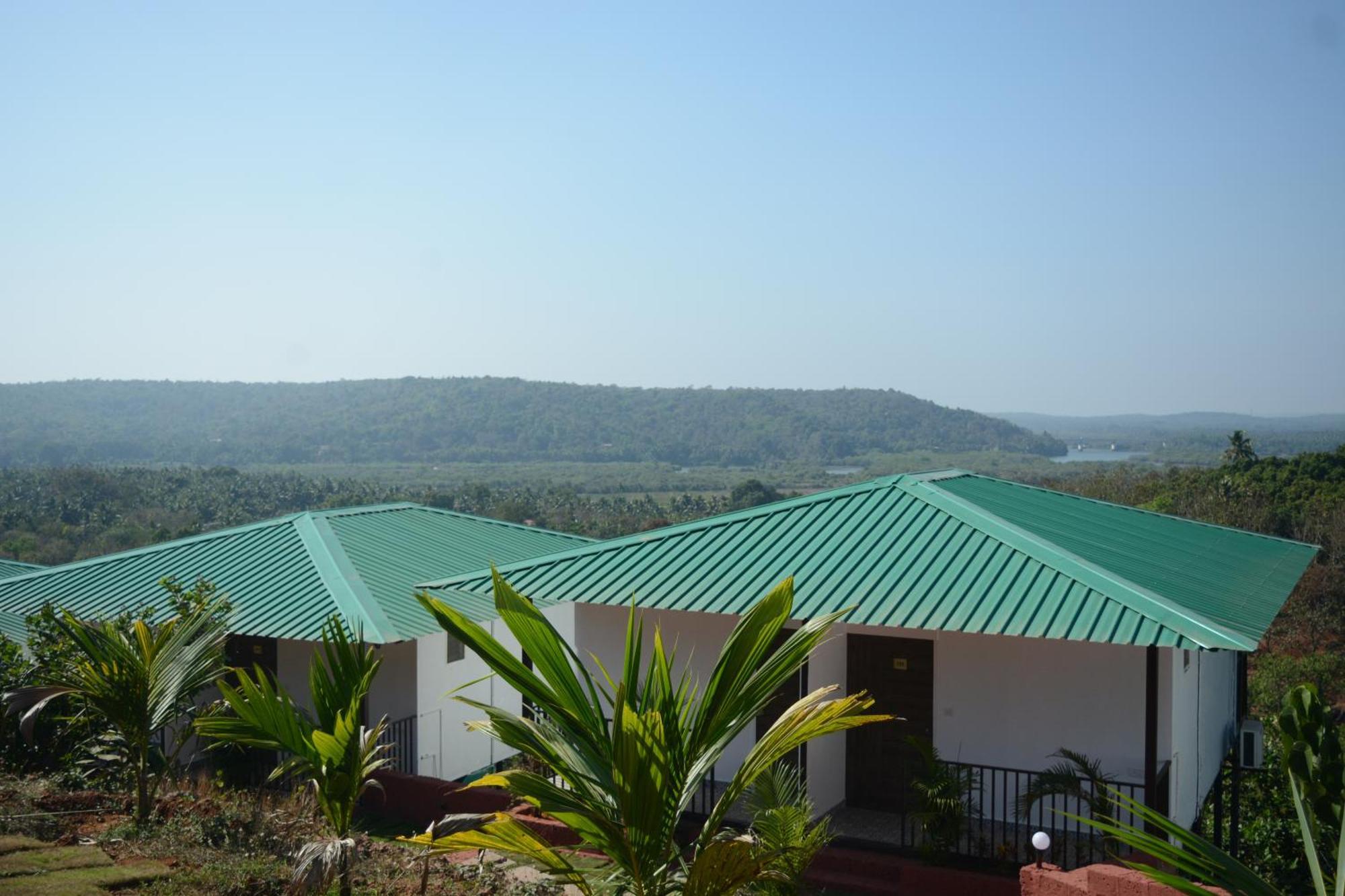 Xenious Cashew Leaf Eco Resort, Goa Arambol Exterior photo